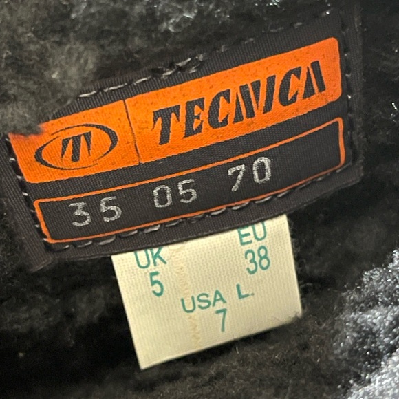 Tecnica Women's Black Fur Winter Boots - Picture 8 of 8